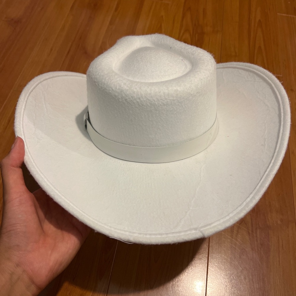 White Cowboy Hat